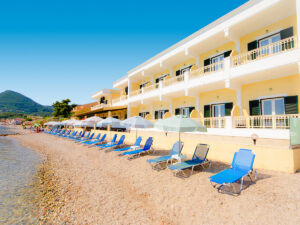 Buche jetzt deinen Traumurlaub im Rossis Beach Hotel in  ➝ schon ab 674 €!