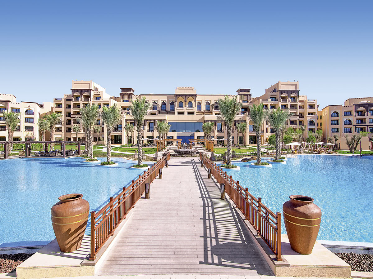 Buche jetzt deinen Traumurlaub im Saadiyat Rotana Resort & Villas in  ➝ schon ab 1615 €!
