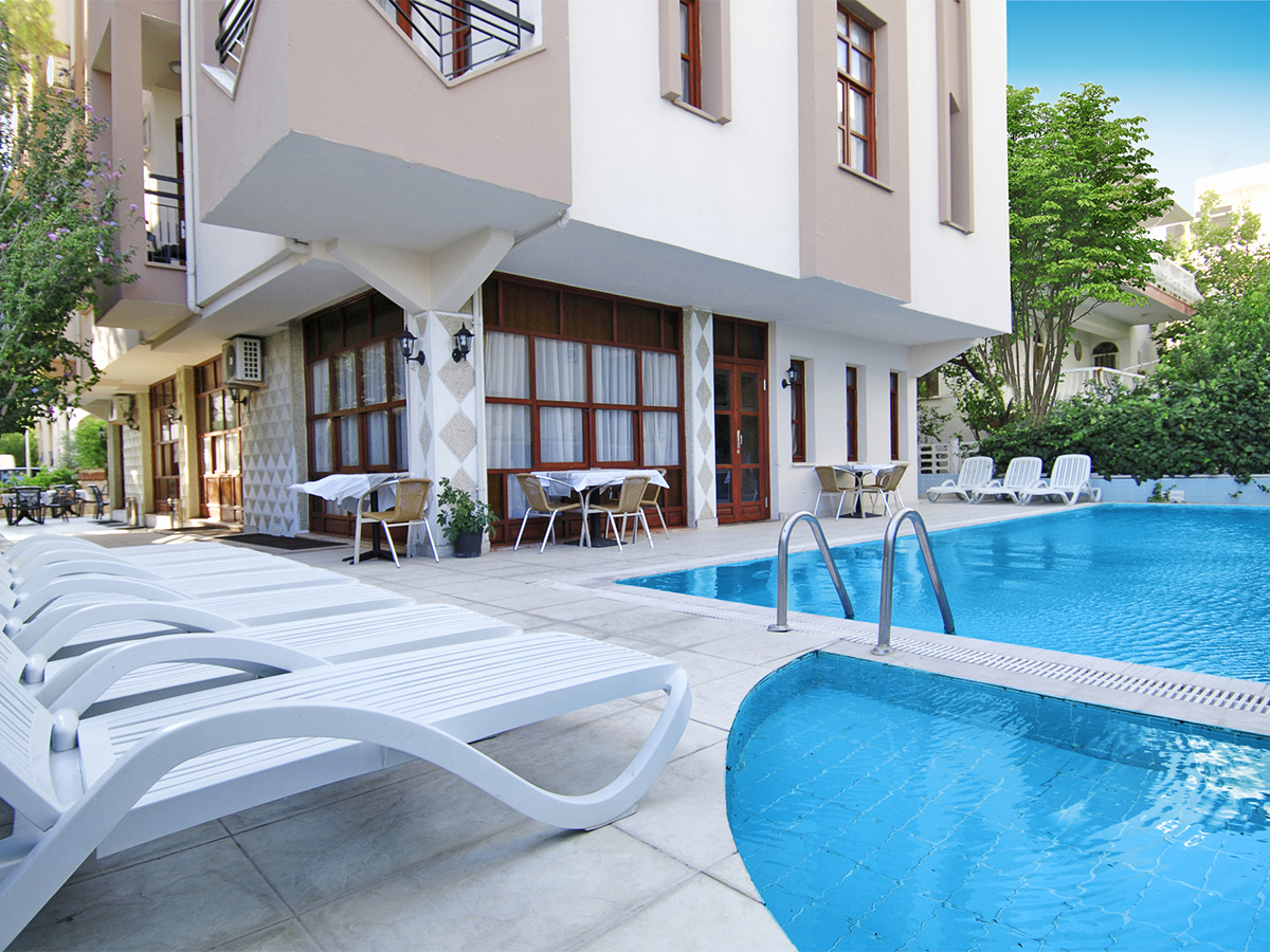 Buche jetzt deinen Traumurlaub im Sherwood Premio in  ➝ schon ab 655 €!