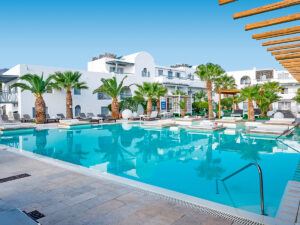 Buche jetzt deinen Traumurlaub im Smy Mediterranean White in  ➝ schon ab 961 €!