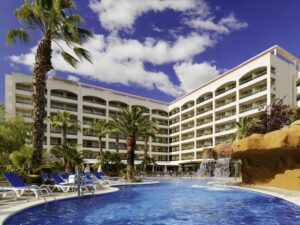 Buche jetzt deinen Traumurlaub im H10 Salou Princess in Spanien