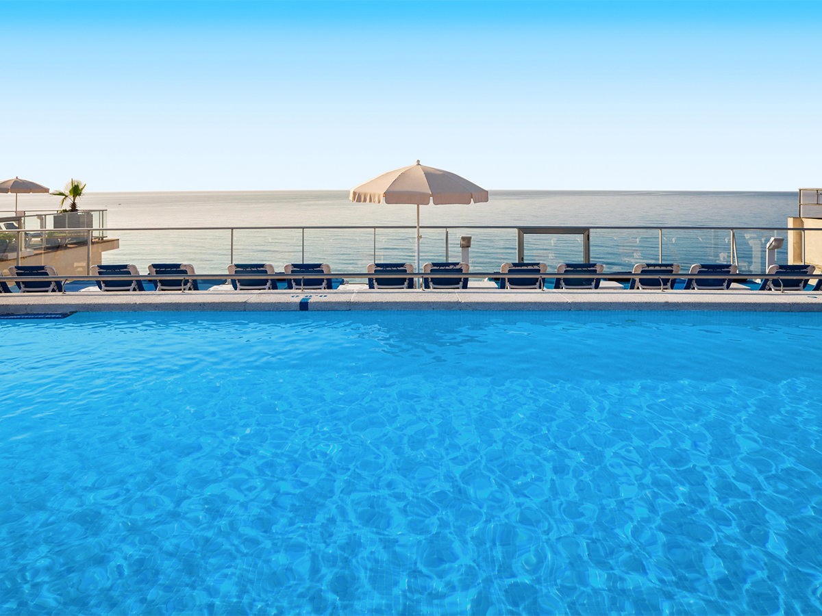 Buche jetzt deinen Traumurlaub im Hotel htop Pineda Palace in Spanien