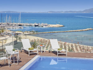 Buche jetzt deinen Traumurlaub im Hotel whala!beach in Spanien