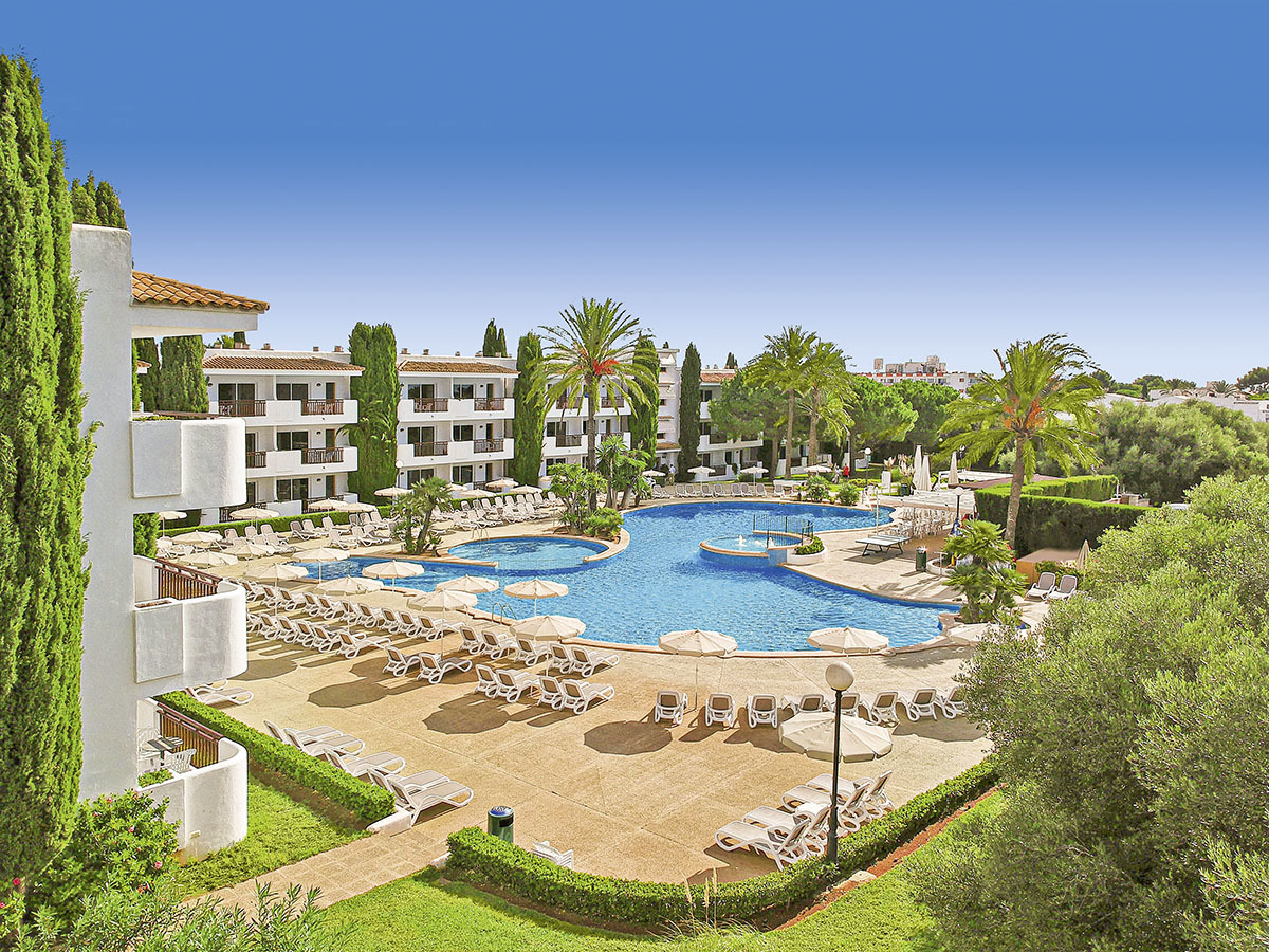 Buche jetzt deinen Traumurlaub im Inturotel Azul Garden in Spanien