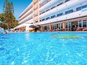 Buche jetzt deinen Traumurlaub im Hotel Mariant in Spanien