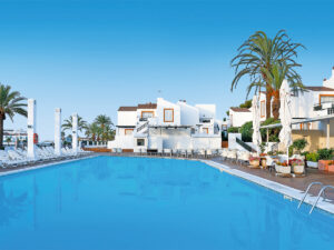 Buche jetzt deinen Traumurlaub im Hotel AluaSun Lago Park in Spanien