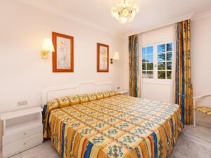 Buche jetzt deinen Traumurlaub im Casablanca in Spanien