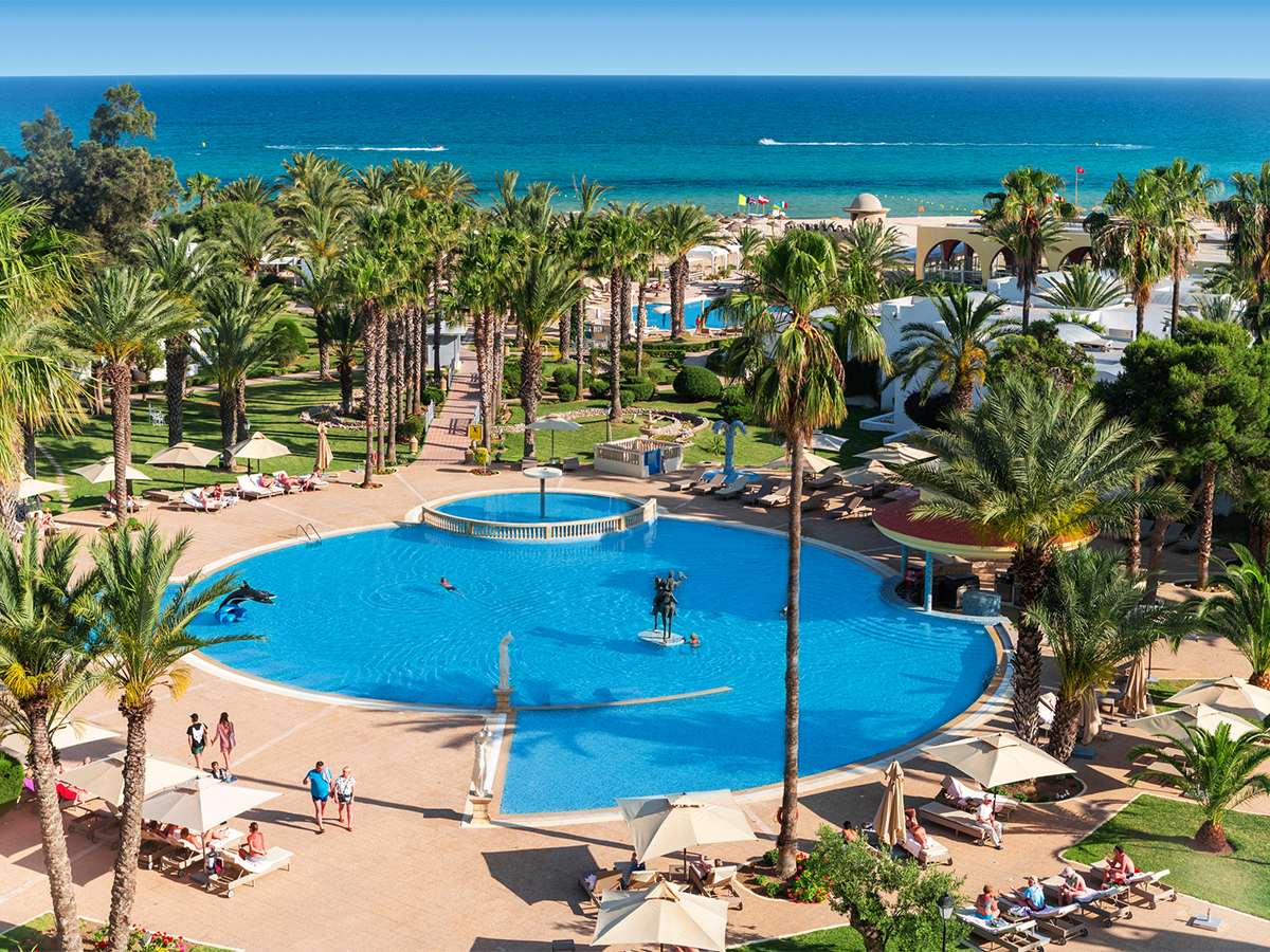 Buche jetzt deinen Traumurlaub im Steigenberger Marhaba Thalasso in  ➝ schon ab 929 €!