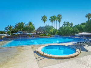 Buche jetzt deinen Traumurlaub im TH Capo Rizzuto Resort in  ➝ schon ab 890 €!