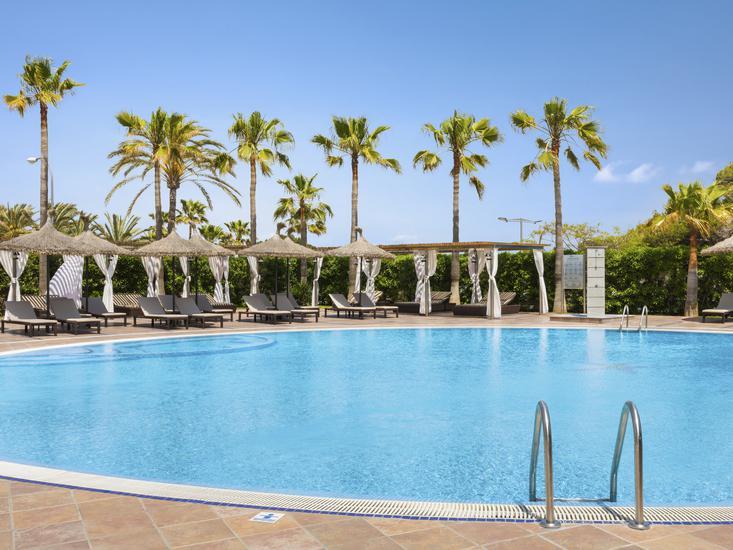 Buche jetzt deinen Traumurlaub im THB El Cid in  ➝ schon ab 573 €!