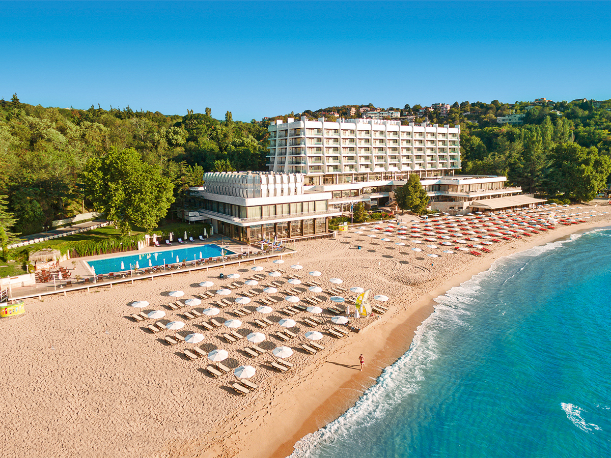 Buche jetzt deinen Traumurlaub im The Palace Hotel Sunny Day in  ➝ schon ab 742 €!