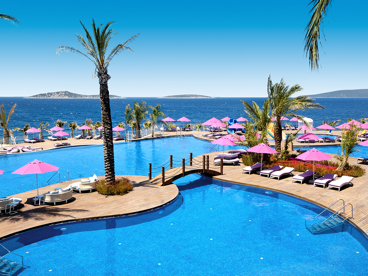 Buche jetzt deinen Traumurlaub im The Plaza Bodrum in  ➝ schon ab 1276 €!