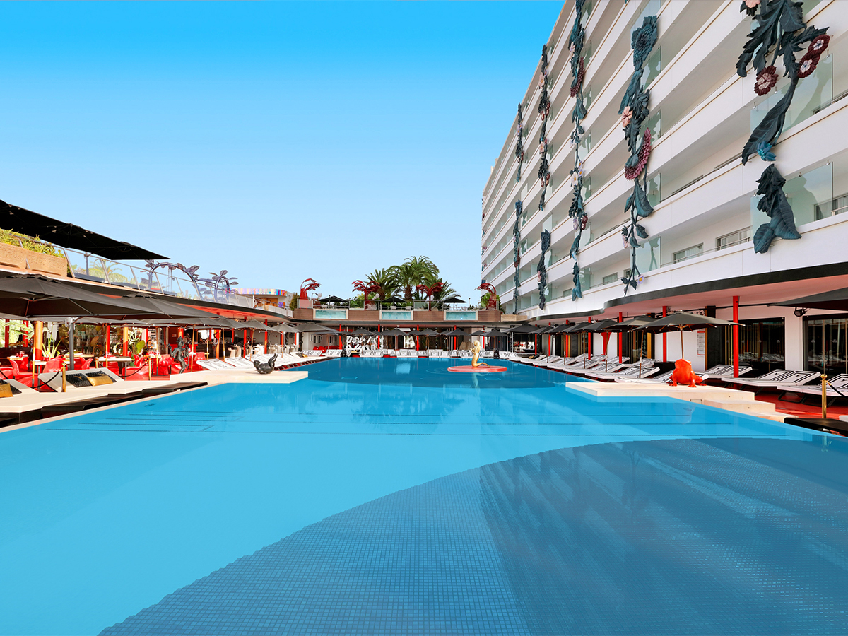 Buche jetzt deinen Traumurlaub im The Unexpected Ibiza Hotel in  ➝ schon ab 2226 €!