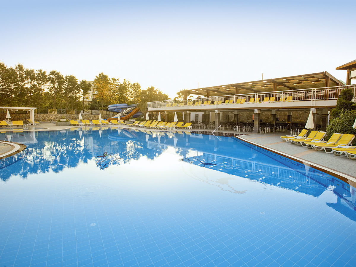 Buche jetzt deinen Traumurlaub im Club Mermaid Village in Türkei