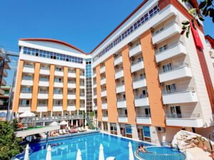 Buche jetzt deinen Traumurlaub im Hotel Alaiye Kleopatra in Türkei