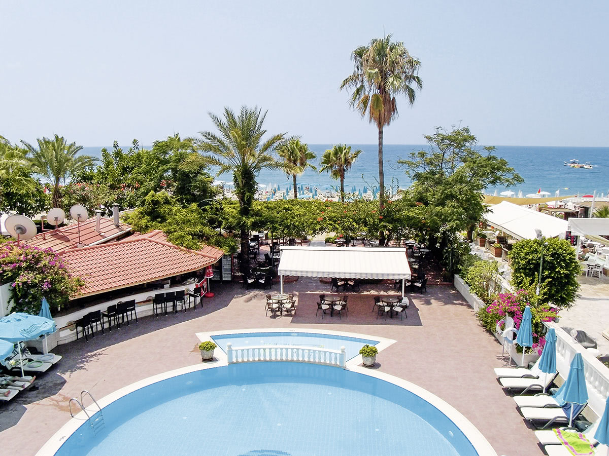 Buche jetzt deinen Traumurlaub im Hotel Azak in Türkei