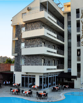 Buche jetzt deinen Traumurlaub im Hotel Lavitas in Türkei