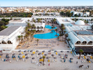 Buche jetzt deinen Traumurlaub im Monarque Dar Jerba Narjes in Tunesien
