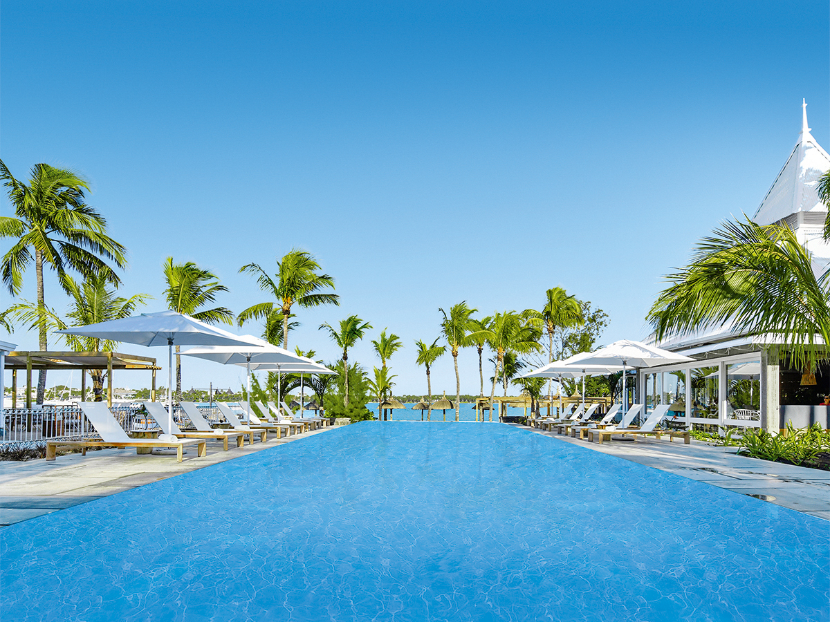 Buche jetzt deinen Traumurlaub im Veranda Grand Baie in  ➝ schon ab 1750 €!