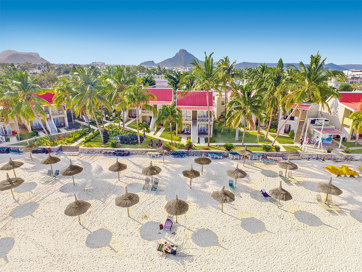 Buche jetzt deinen Traumurlaub im Villas Caroline in  ➝ schon ab 1656 €!