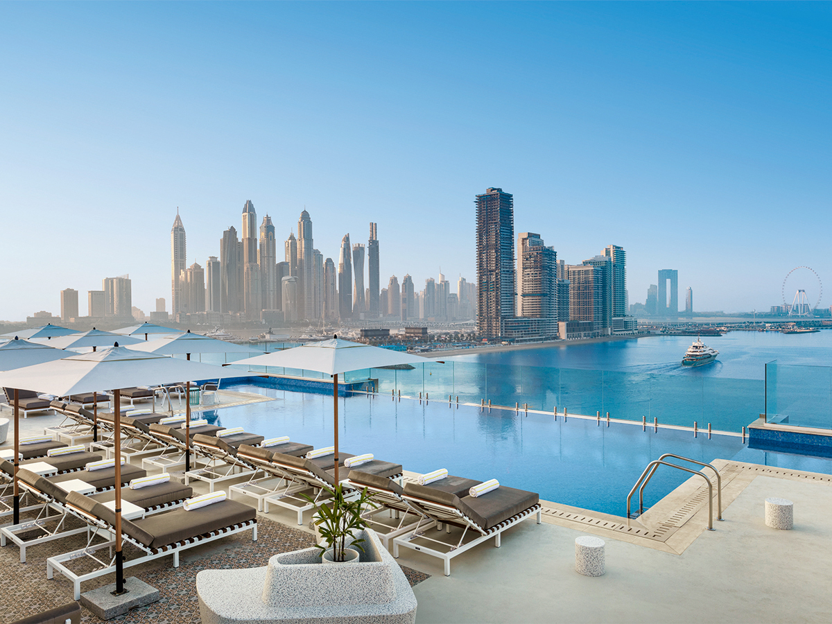 Buche jetzt deinen Traumurlaub im Voco Dubai The Palm in  ➝ schon ab 1015 €!
