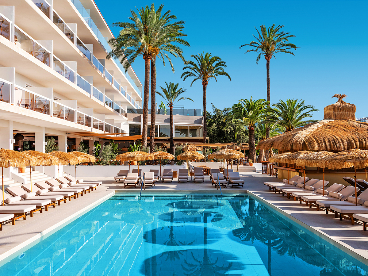 Buche jetzt deinen Traumurlaub im Zel Mallorca in  ➝ schon ab 1134 €!