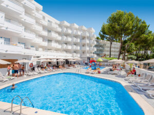 Buche jetzt deinen Traumurlaub im allsun Hotel Paguera Park in  ➝ schon ab 902 €!